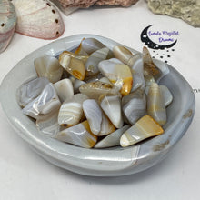 Cargar imagen en el visor de la galería, Banded Agate Small Tumbles
