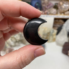 Load image into Gallery viewer, Shungite 1.25&quot; Moons
