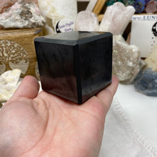 Load image into Gallery viewer, Shungite 2&quot; Cubes
