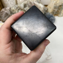 Load image into Gallery viewer, Shungite 2&quot; Cubes
