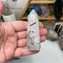 Carica l&#39;immagine nel visualizzatore di Gallery, Black Rutilated Quartz Point #11
