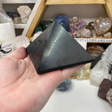 将图像加载到图库查看器中，Shungite 3&quot; Pyramids
