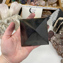 将图像加载到图库查看器中，Shungite 3&quot; Pyramids
