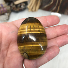 Load image into Gallery viewer, Tiger Eye Egg
