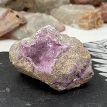 Carica l&#39;immagine nel visualizzatore di Gallery, Cobaltoan Calcite #23
