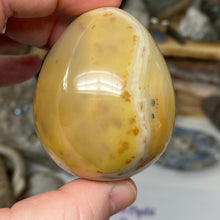 Bild in Galerie-Viewer laden, Natural Agate Large Egg
