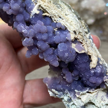 Cargar imagen en el visor de la galería, Grape Agate Botryoidal Purple Chalcedony #02
