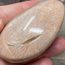Load image into Gallery viewer, Peach Moonstone Palm Stone #07

