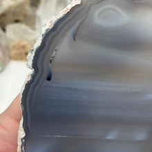 将图像加载到图库查看器中，Natural Large Agate Slice #04
