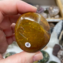 Carica l&#39;immagine nel visualizzatore di Gallery, Ocean Jasper Palm Stone #04
