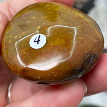 Carica l&#39;immagine nel visualizzatore di Gallery, Ocean Jasper Palm Stone #04
