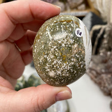 Cargar imagen en el visor de la galería, Ocean Jasper Palm Stone #16
