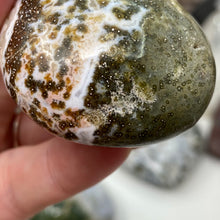 Cargar imagen en el visor de la galería, Ocean Jasper Palm Stone #17
