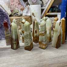Load image into Gallery viewer, Green Onyx 5&quot; Obelisk Towers
