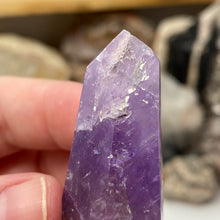 Carica l&#39;immagine nel visualizzatore di Gallery, Amethyst Mini Tower #18
