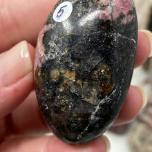 Load image into Gallery viewer, Rhodonite Palm Stone #05
