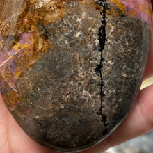 Cargar imagen en el visor de la galería, Rhodonite Palm Stone #19
