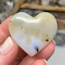 将图像加载到图库查看器中，Dendritic Agate Heart #07
