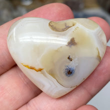 将图像加载到图库查看器中，Dendritic Agate Heart #04
