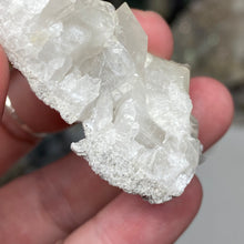 将图像加载到图库查看器中，Arkansas Quartz Small Cluster #24
