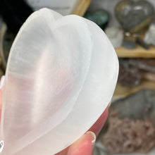 Load image into Gallery viewer, Selenite 3.5&quot; Heart Bowl #04
