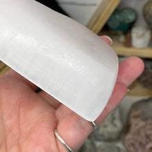 Load image into Gallery viewer, Selenite 3.5&quot; Heart Bowl #07
