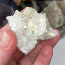 Cargar imagen en el visor de la galería, Arkansas Quartz Small Cluster #42
