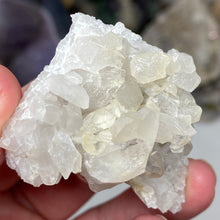 将图像加载到图库查看器中，Arkansas Quartz Small Cluster #42
