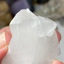 将图像加载到图库查看器中，Arkansas Quartz Small Cluster #43
