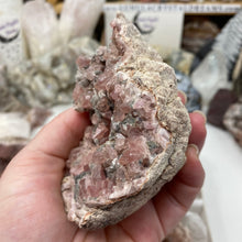 将图像加载到图库查看器中，Pink Amethyst Large Geode Cluster #06
