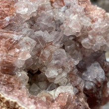 Chargez l&#39;image dans la visionneuse de la galerie, Pink Amethyst Large Geode Cluster #01
