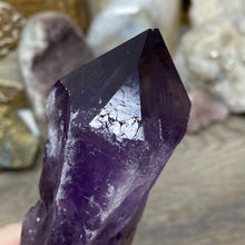 Carica l&#39;immagine nel visualizzatore di Gallery, Royal Amethyst Extra Quality X-Large Point from Bahia, Brazil #02
