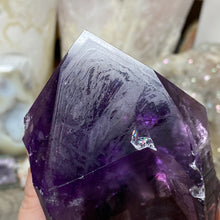 Cargar imagen en el visor de la galería, Royal Amethyst Extra Quality X-Large Point from Bahia, Brazil #05
