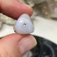 将图像加载到图库查看器中，Blue Lace Agate 14-24mm AB Grade Beads
