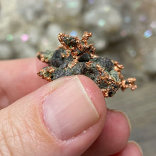 Load image into Gallery viewer, Native Form Copper Specimen #12
