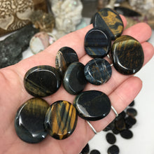 Load image into Gallery viewer, Blue Tiger Eye 1&quot; Coin Size Pocket Stone
