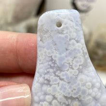 将图像加载到图库查看器中，Blue Lace Agate Freeform A Grade Bead #06
