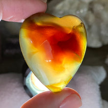 将图像加载到图库查看器中，Amber Puffy Heart Palm Stone #07 *Shimmer
