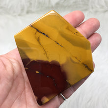 Cargar imagen en el visor de la galería, Mookaite Polished Slab #04
