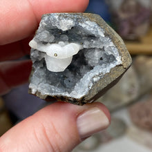 Load image into Gallery viewer, Sparkling Quartz Chalcedony #19
