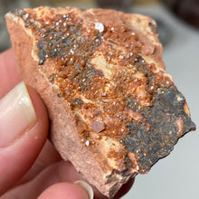 将图像加载到图库查看器中，Vanadinite #02
