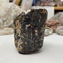 将图像加载到图库查看器中，Black Tourmaline with Muscovite Rough #22
