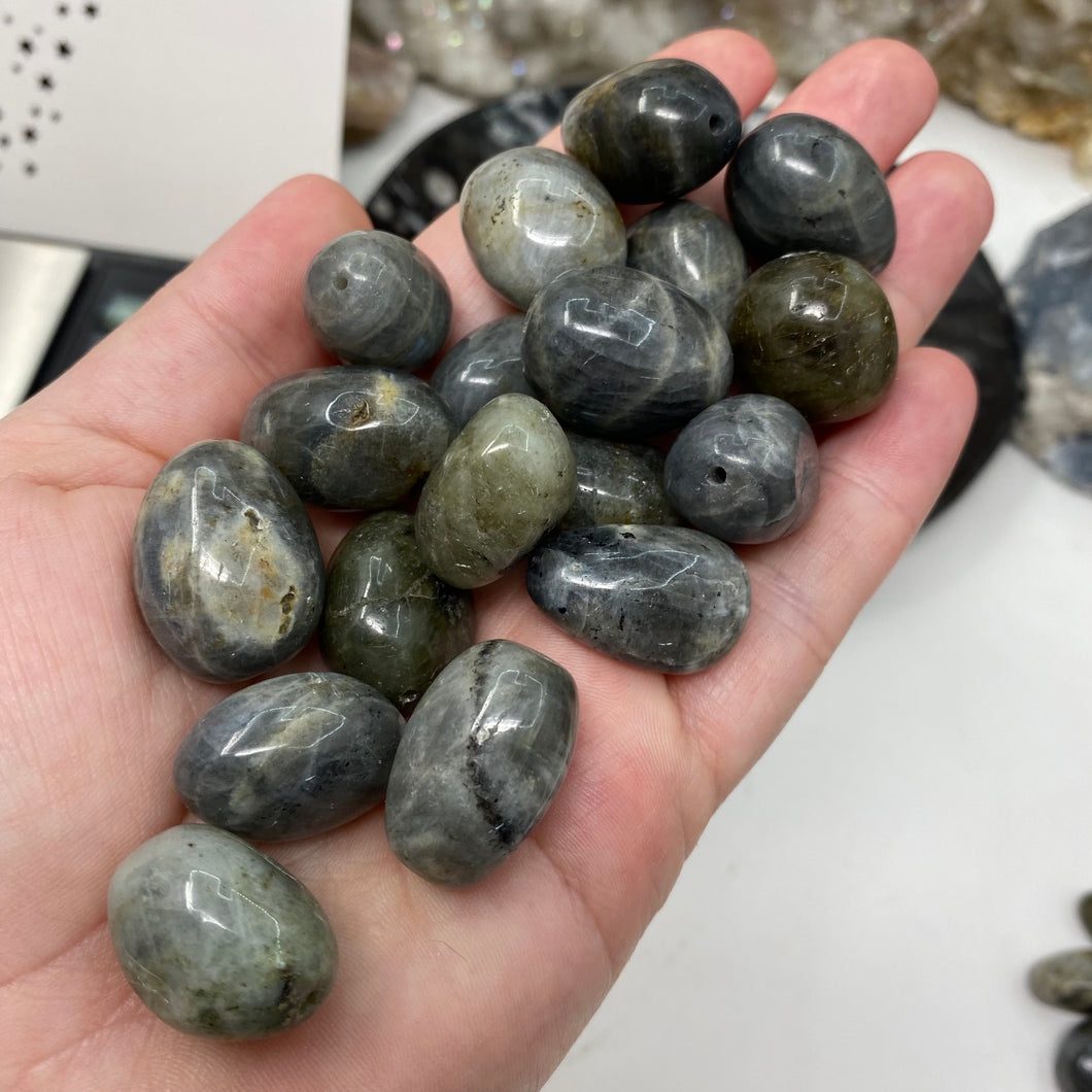 Labradorite 24x16mm Nugget A Grade Beads